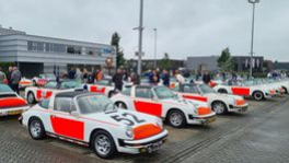 Liefhebbers pronken en genieten met 52 oude Porsches voormalige Rijkspolitie
