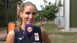 Volleybalster Myrthe Schoot dendert door bij Oranje: 'Ze is bezeten van het spel'