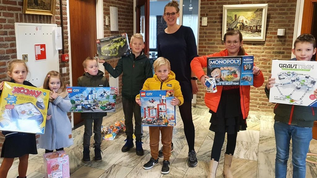 Acht kinderen winnen kleurplatenwedstrijd 'Nunspeet 50 jaar'